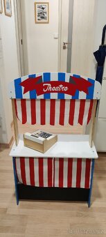 Divadlo / obchod / pokladna - 2