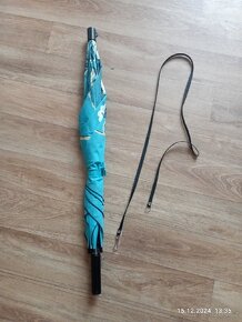 Prodáme deštník .Funkční,nepoškozený .. - 2