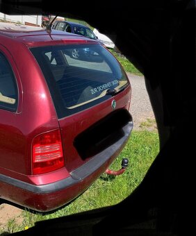 Octavia 81kw L&K TOP žlutá kůže červená metal - 2