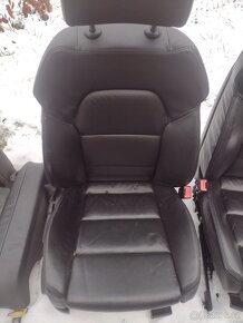 Prodám na audi A6 4f černé kožené sedačky výhřev i v zadu - 2
