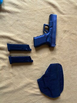 Glock 19 WE blowback - 2