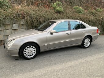 Mercedes - Benz  E 240i  Elegance  Manuál - 2