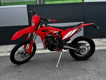 Beta Xtrainer 300 – r.v. 2023, 100 mth - 2