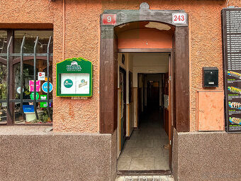 Pronájem domu s restaurací a bytem 3+1 v centru Plzně. - 2