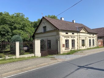 Rodinný dům 5+1 u zámecké zahrady, obec Dobřenice. - 2