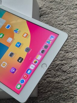 Apple iPad 6. generace 32gb Cellular - 2