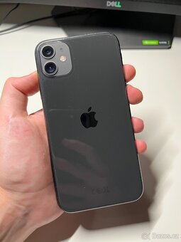iPhone 11 64 GB - 2