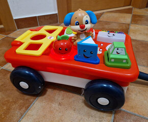Interaktivní mluvící vozík Fisher Price - 2