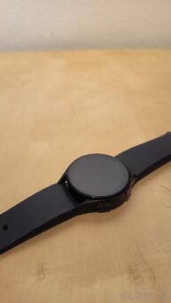 Samsung Galaxy Watch 5 40mm - matně černé, lehce opotřebovan - 2