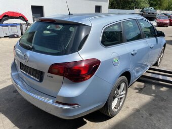 Opel Astra J 2014 2.0CDTi 121kW - Náhradní díly - 2