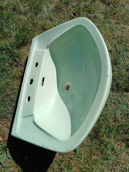 Porcelánové umyvadlo s nohou - 2