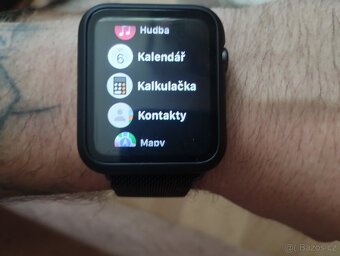 Prodám plně Apple Watch Series 3 (GPS) 42mm - 2