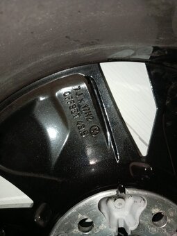 Originál ALU kola Hyundai Tucson R17 + čidla - 2