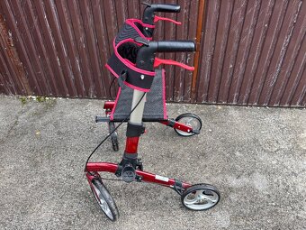 Chodítko pro seniory - 2