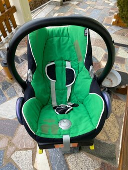 Autosedačka Maxi-Cosi Cabriofix se základnou ISOFIX - 2