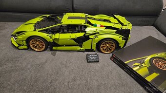 LEGO® Technic 42115 - Lamborghini Sián FKP 37 - 2