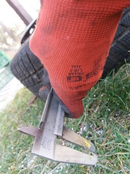 Zimní pneumatiky 185/60 r14 - 2