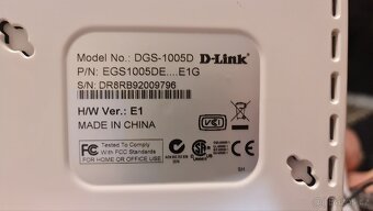 Gigabitový Switch D-Link DGS-1005D - 2