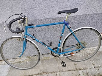 Silniční kolo Favorit - 2