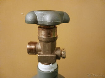 CO2 tlaková lahev 2kg, ventil W21,8 - 2