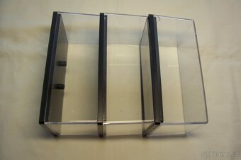 PLASTOVÉ KRABIČKY OD MODELŮ AUT 1-43 - 2