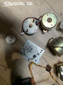 Mini motůrky - směs - 2