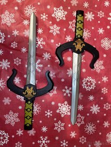 Hračky - meče, štíty, pistole atd. - 2