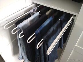 Výsuvný věšák IKEA PAX - 2