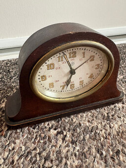 Starožitný budík - 2