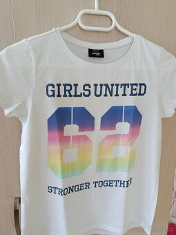 Trička vel. 158/164 - top stav - 2