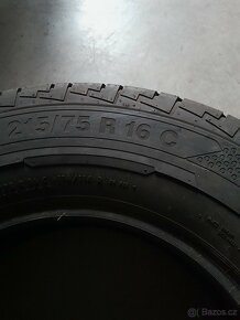 Pneu 215/75R16C - 2
