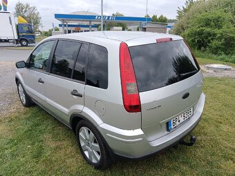 Ford Fusion - 2
