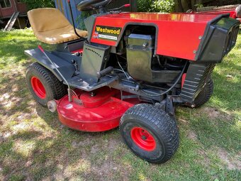 Zahradní traktor Westwood - 2