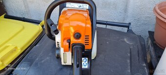 Motorova pila stihl ms 180 - 2