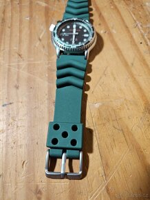 Zelený gumový řemínek 22mm pro hodinky SEIKO
- 2
