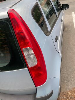 Mitsubishi Colt - 2