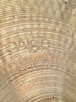 Paiste 2002 black label 22" - 2