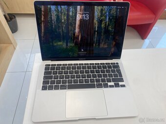 MacBook Air M1 (256/8) Top stav, 100% baterie - 2