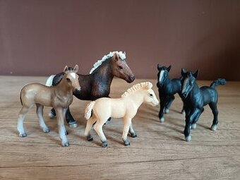 SCHLEICH Koně SBĚRATELSKĒ FIGURKY 22 - 2
