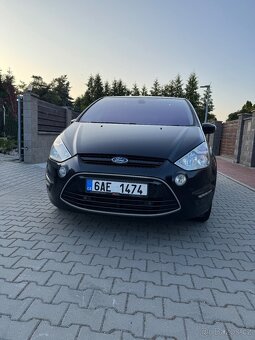Prodám Ford S-max 2,0 TDCI Titanium v černé kůži - 2