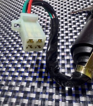 Motorka/Čtyřkolka/skútr spínač zapalování 4pin/2pin - 2