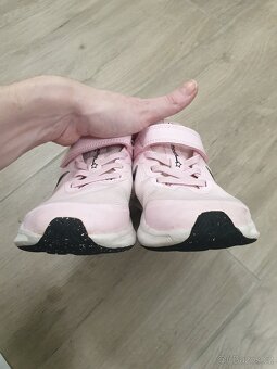 Tenisky Nike 32 - 2