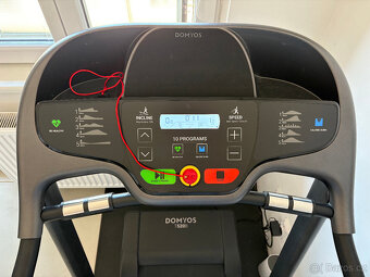Běžecký pás Decathlon T520B - 2