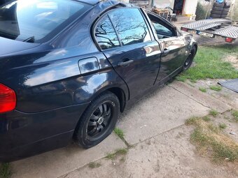 BMW E90, 320i - 2