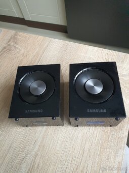 Reproduktory Samsung pro domácí kino - 2