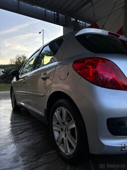 Peugeot 207 1.6 hdi, rok 2007 - 2
