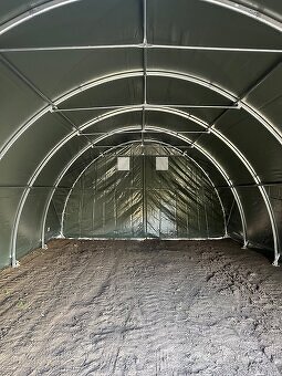 Prodám novou plachtovou halu o rozměrech 6,1 × 9,15 × 3,66 m - 2