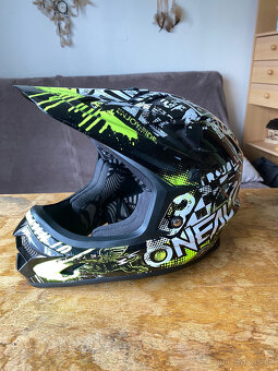 Prodám helmu O'Neal Backflip Attack (black/yellow) - 2