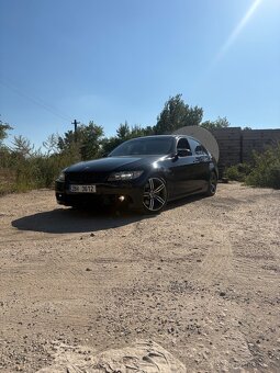 BMW e90 325d - 2