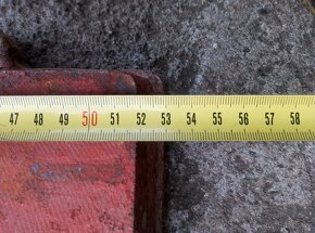 litinová základna - 2